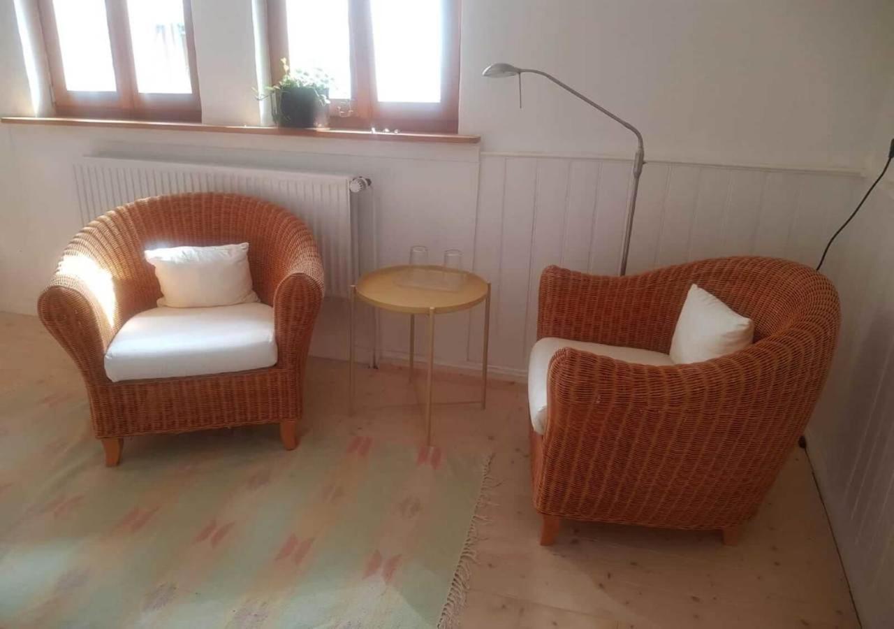 Ältestes Haus in Quentel - Ferienwohnung 1 mit kleinem Garten Lichtenau Exterior foto